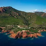 Cosy Dans L'esterel Proche Lejlighed *